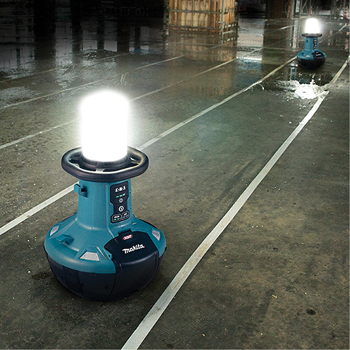 Lampe de chantier &agrave; DEL auto-redressante 40Vmax XGT (outil seulement)?, DEL, 5500 lumens Moffatt Supply & Specialties