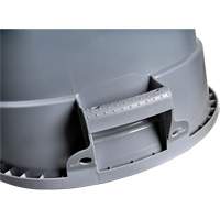 Contenant gris Titan pour d&eacute;chets, Plastique, 20 gal. US Moffatt Supply & Specialties