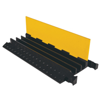 Protecteur de c&acirc;ble robuste Yellow Jacket, 3 canaux, 36" lo x 18,5" la x 2,875" h Moffatt Supply & Specialties