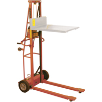 Chariot de levage Triple Truck, Capacit&eacute; 30 - 85 gal. US (25 - 70 gal. imp.) Moffatt Supply & Specialties