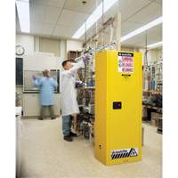 Armoire de s&eacute;curit&eacute; pour produits inflammables EX Slimline Sure-Grip , 22 gal., 1 Porte(s), 23,25" La x 65" h x 18" p Moffatt Supply & Specialties