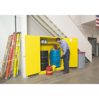 Armoires Sure-Grip EX pour entreposage de barils &agrave; la verticale, Capacit&eacute; de 110 gal. US, 2 barils, Jaune Moffatt Supply & Specialties
