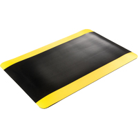 Tapis tr&egrave;s robuste pour panneau de contr&ocirc;le No 720, Ondul&eacute;, 3' x 10' x 5/8", Noir/Jaune, PVC Moffatt Supply & Specialties