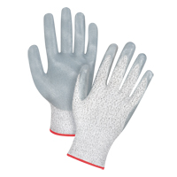Gants haute performance r&eacute;sistants &agrave; la coupe, Taille Petit/7, Calibre 13, Rev&ecirc;tement Nitrile, Enveloppe en PEHP, ANSI/ISEA 105 niveau 4/EN 388 niveau 5 Moffatt Supply & Specialties