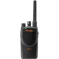 Radio portative de s&eacute;rie BPR40, Bande UHF/VHF, 8 canaux, Port&eacute;e 300 000 pi² Moffatt Supply & Specialties