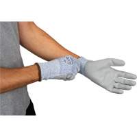 Gants &eacute;lastiques &eacute;cologiques r&eacute;sistants &agrave; la coupe, Taille 9, Calibre 13, Rev&ecirc;tement Polyur&eacute;thane, Enveloppe en PEHP/rPET, ASTM ANSI niveau A2 Moffatt Supply & Specialties