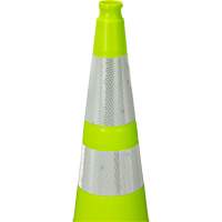 C&ocirc;ne de signalisation de premi&egrave;re qualit&eacute;, 36", Vert lime, Bande(s) r&eacute;fl&eacute;chissante(s) 4" & 6" Moffatt Supply & Specialties