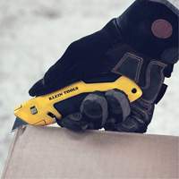 Self-Retracting Utility Knife, Steel, Cushion Handle Moffatt Supply & Specialties