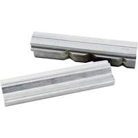 Accessoires pour &eacute;taux - Prot&egrave;ge-m&acirc;choires Magnefix &agrave; surface prismatique Moffatt Supply & Specialties