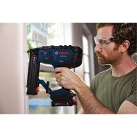 Brushless 18-Gauge Brad Nailer Kit with Standard Power Battery, 18 V, Lithium-Ion Moffatt Supply & Specialties