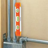 Niveau torpille, 9" lo, Plastique, 3 fioles, Magn&eacute;tique Moffatt Supply & Specialties