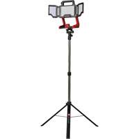 Lampe de travail &agrave; DEL professionnelle &agrave; panneaux pliants lumens sans fil 18V sur tr&eacute;pied, DEL, 3600 lumens Moffatt Supply & Specialties